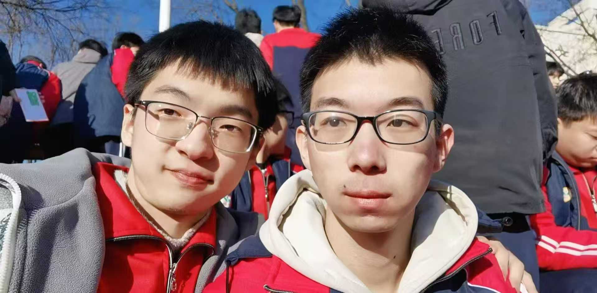 一千六百米合影