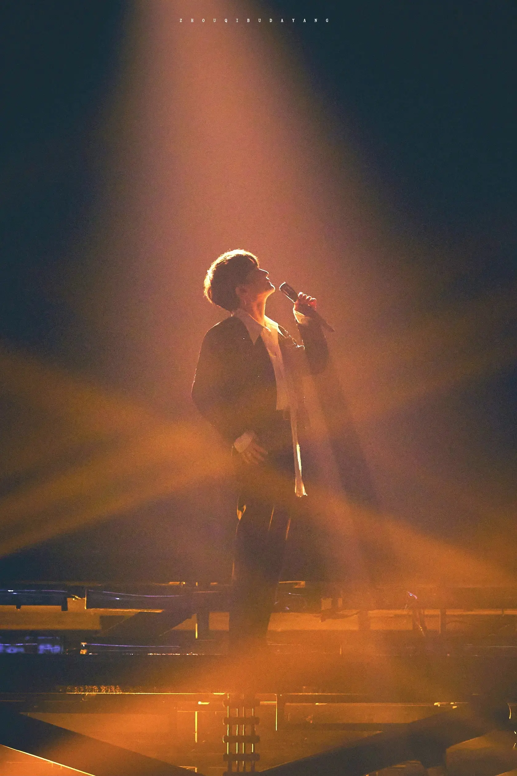 音乐页面样式分享，给博客音乐播放页面增加一份不一样的优雅感